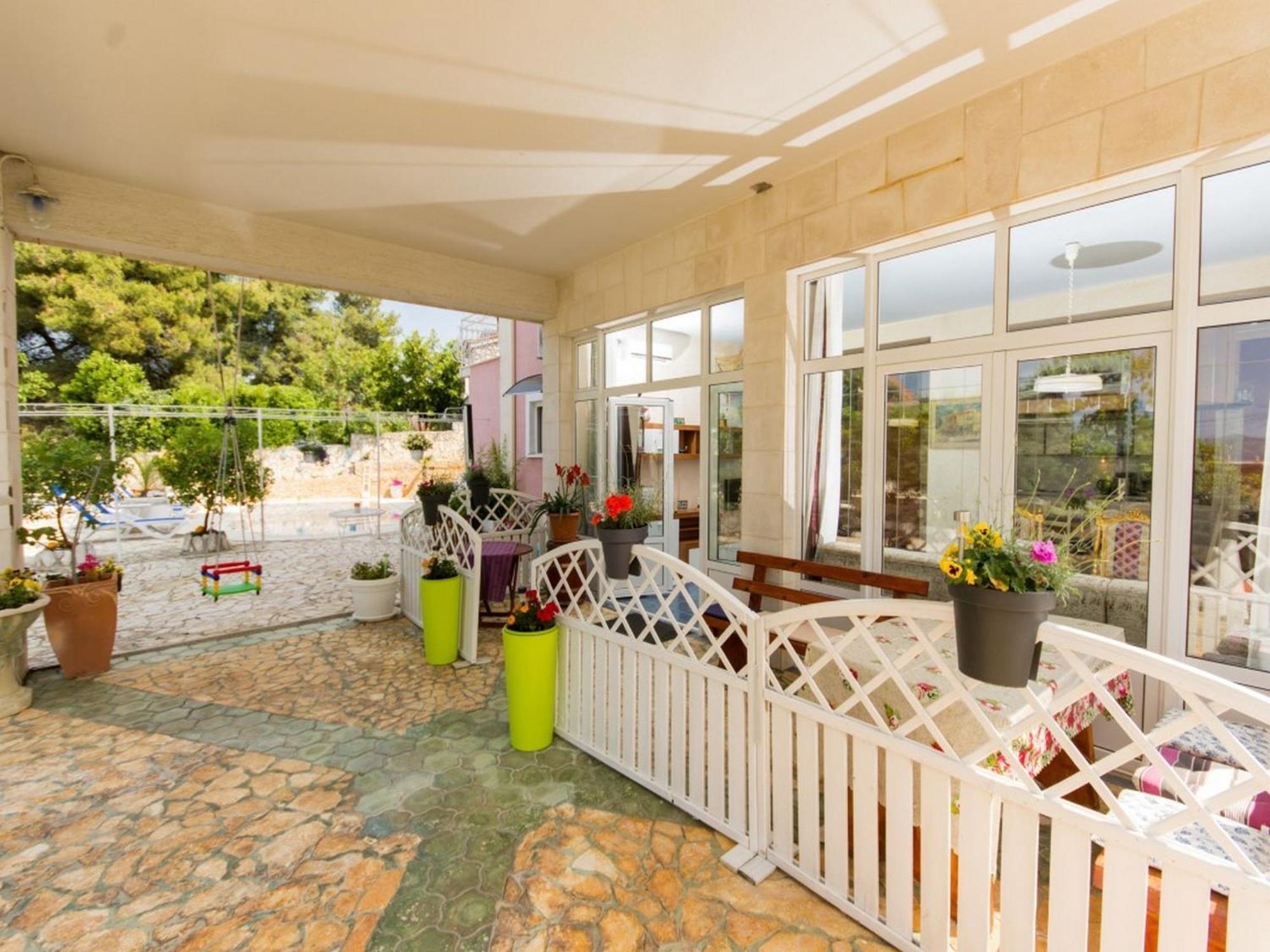 Villa Stil Τρογκίρ Δωμάτιο φωτογραφία