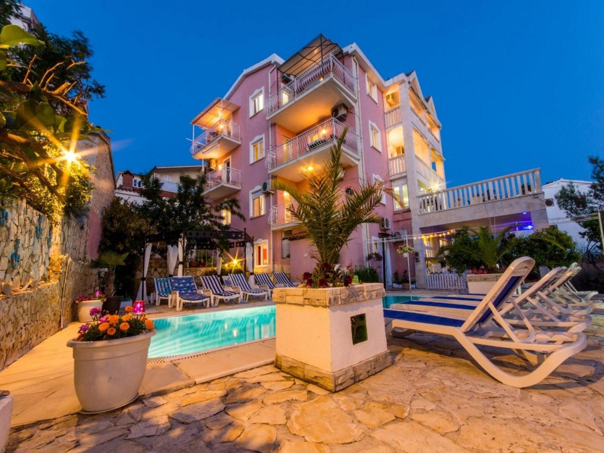 Villa Stil Τρογκίρ Δωμάτιο φωτογραφία